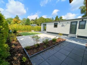 Nieuw chalet geheel instapklaar met onderhoudsarme tuin op rustig 50+ park in Voorthuizen (11)